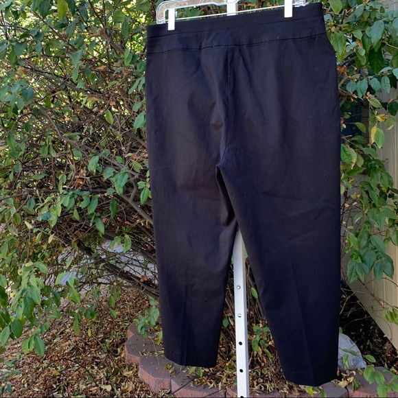 Alfred Dunner Black Slack Cropped Bottoms | 12 - Picture 3 of 5